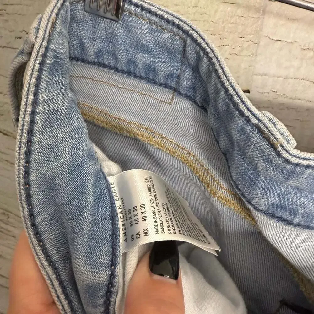 American Eagle Outfitters Light Blue Men's Relaxed Jeans athletic fit size 40